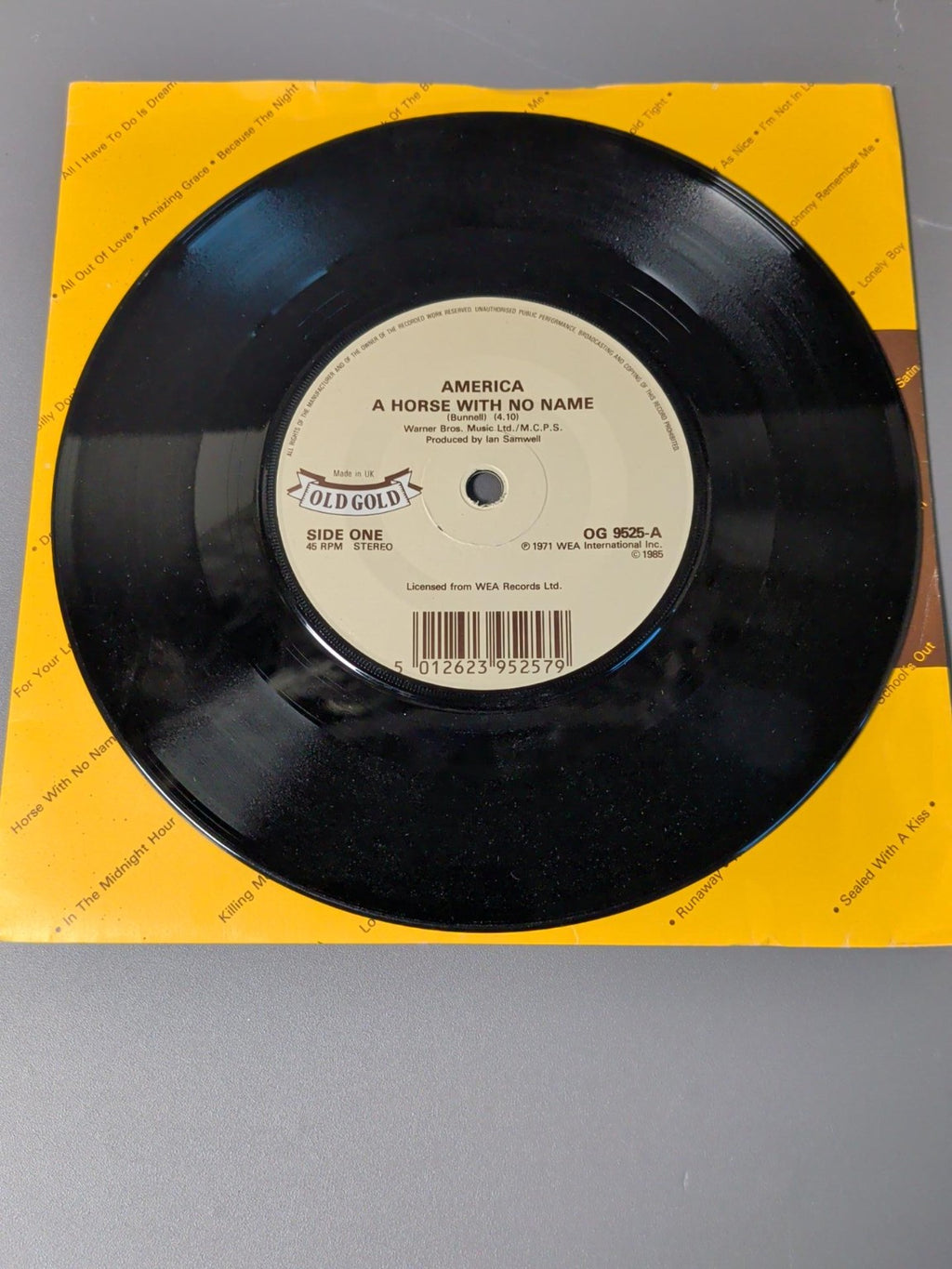 America A Horse With No Name Old Gold OG 9525