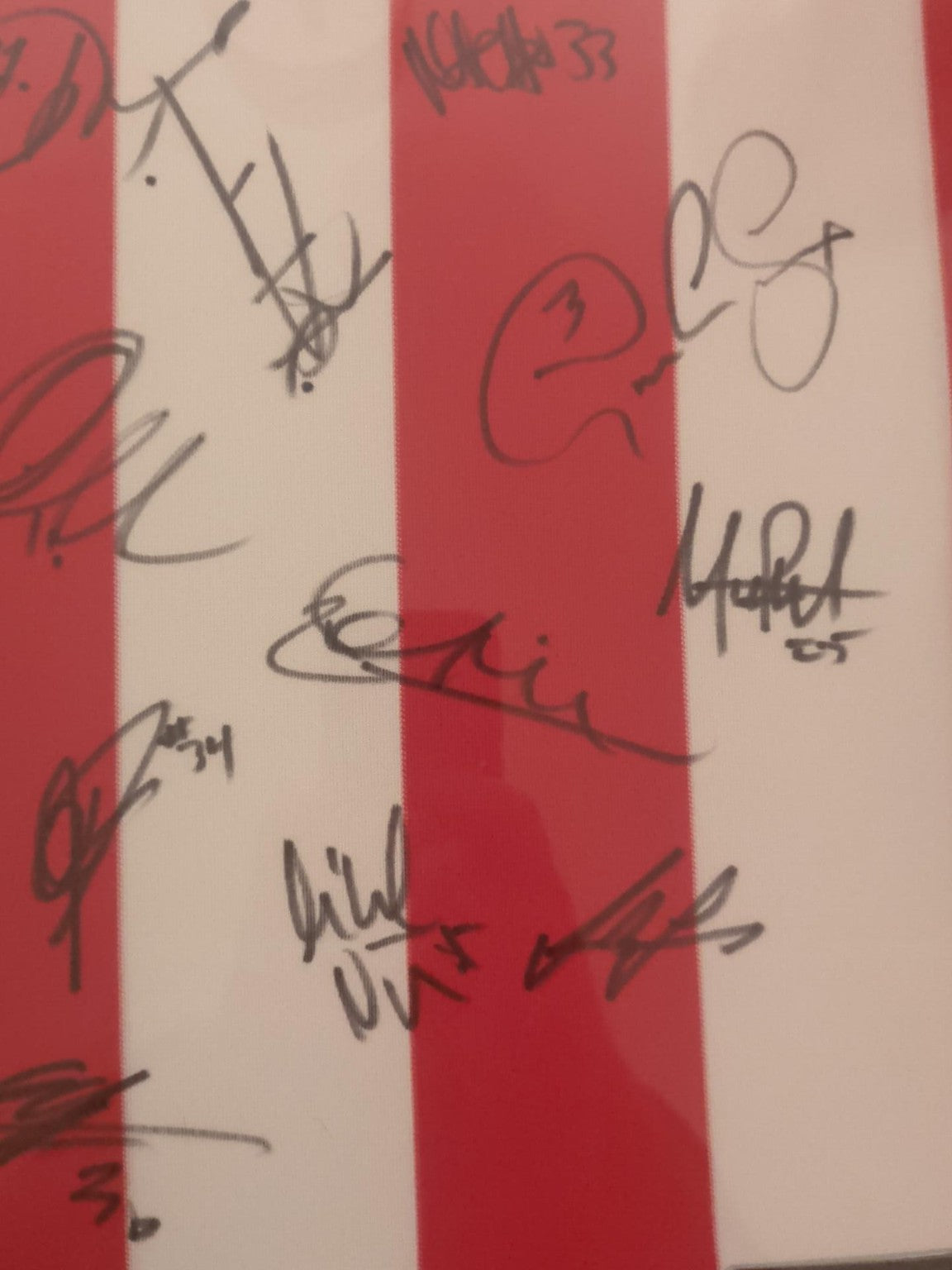 Additional autograph detail on Southampton shirt