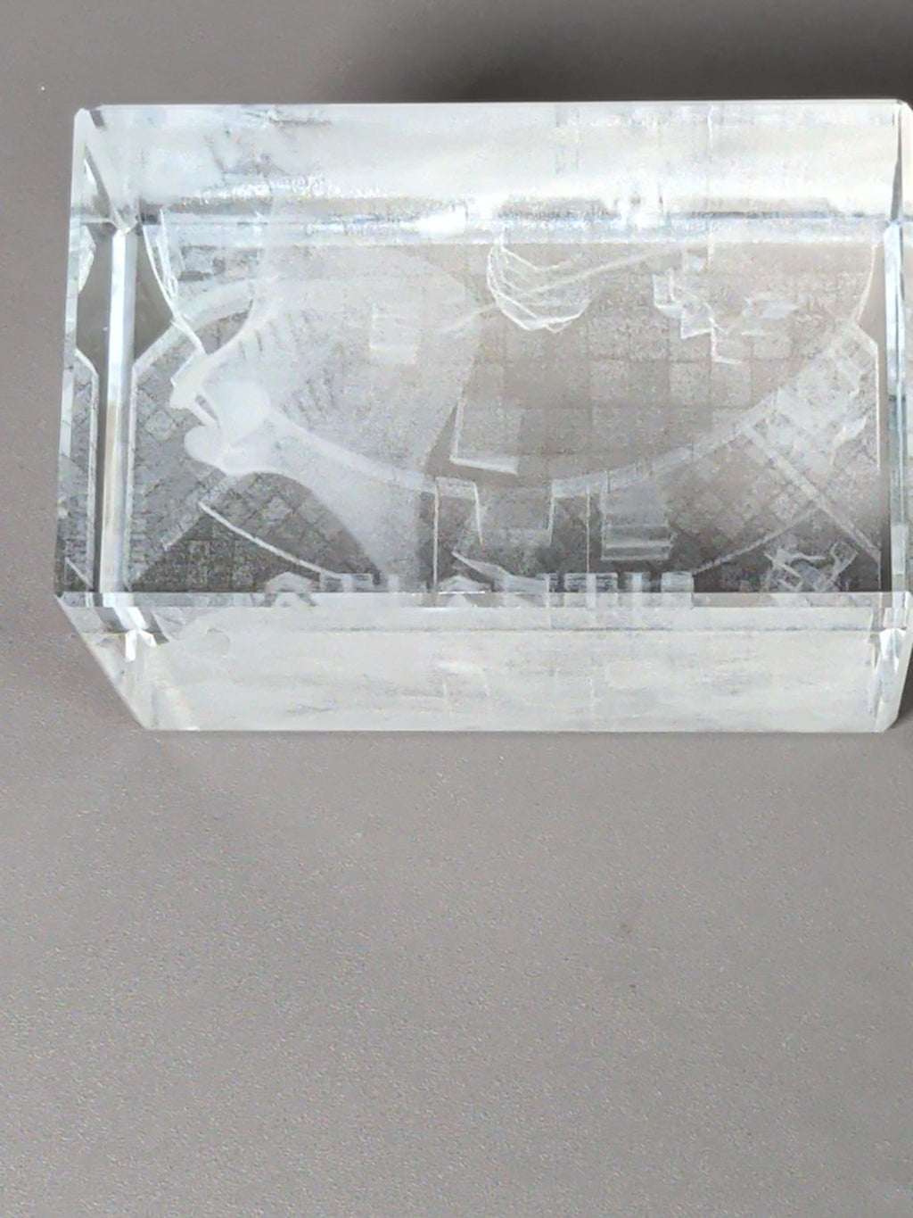 Atlantis The Palm Dubai crystal souvenir reverse view