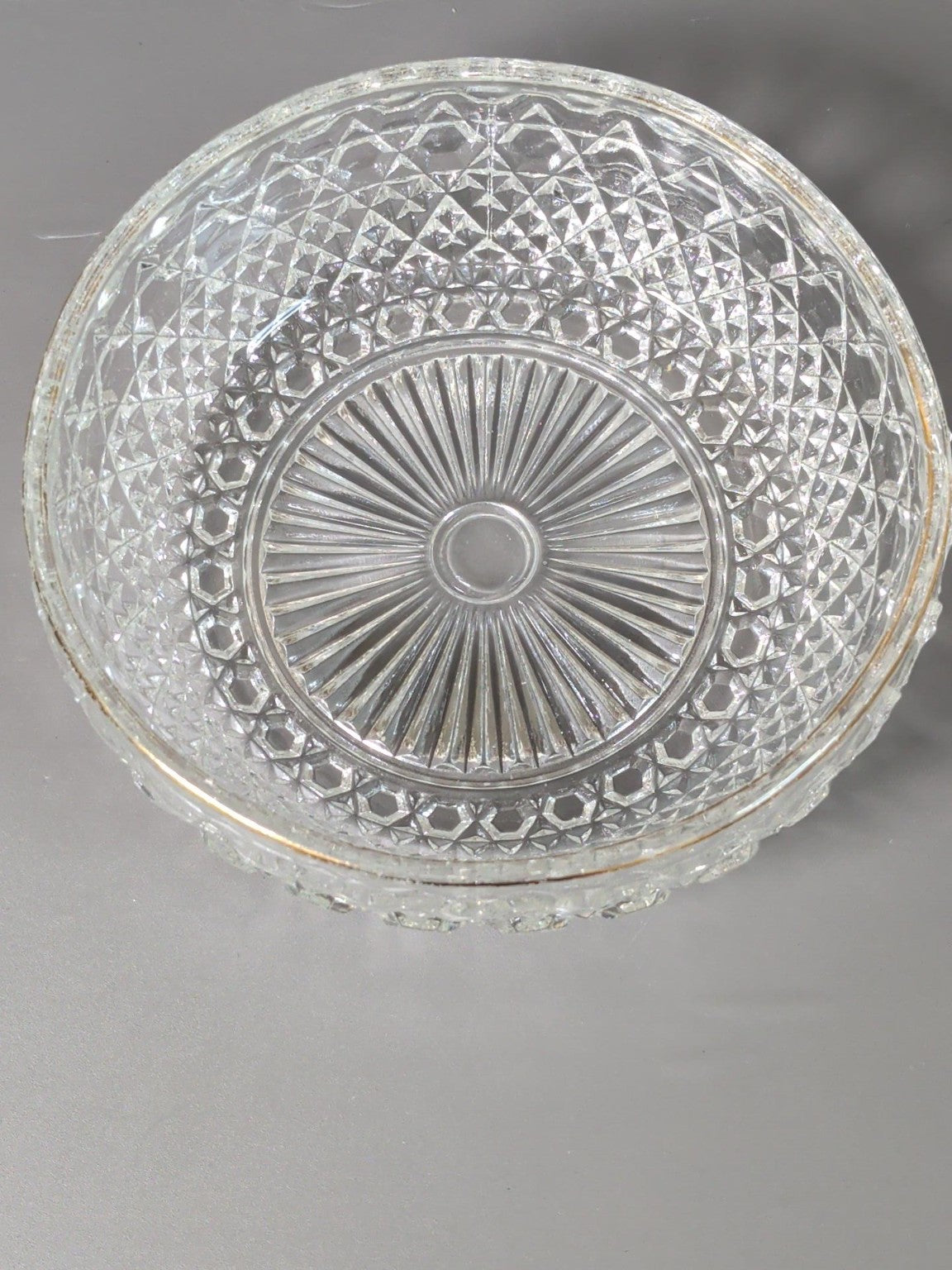 Crystal-style bowl geometric pattern and sunburst base