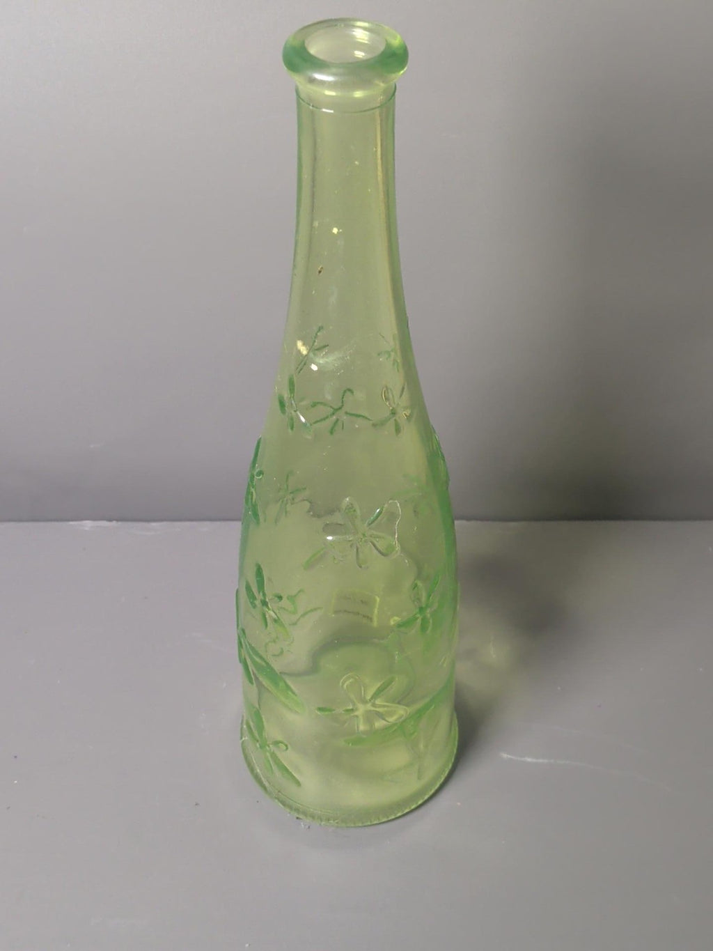 Emma Dafnäs Designer Green Glass Bottle Vase – Dragonfly Botanical Decor