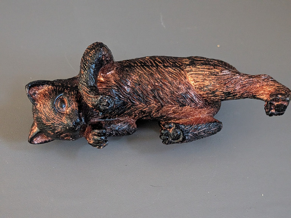 Bronze-Effect Cat Ornament – Unbranded