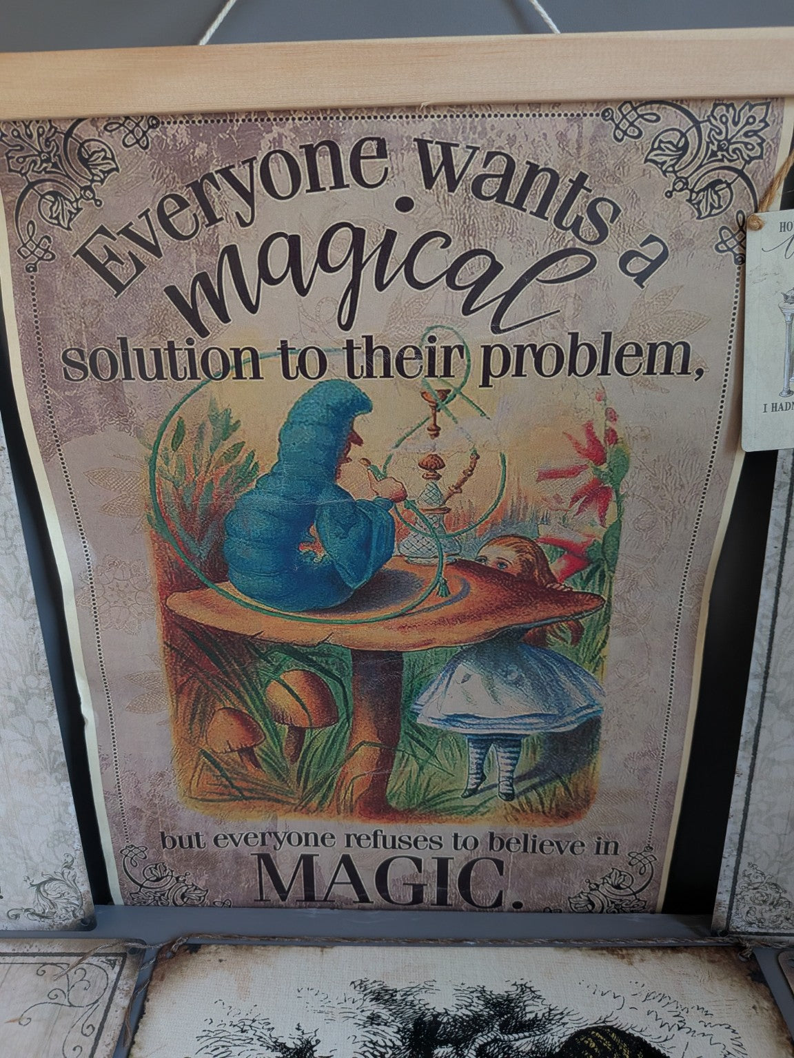 Alice in Wonderland decorative sign collection – photographed item