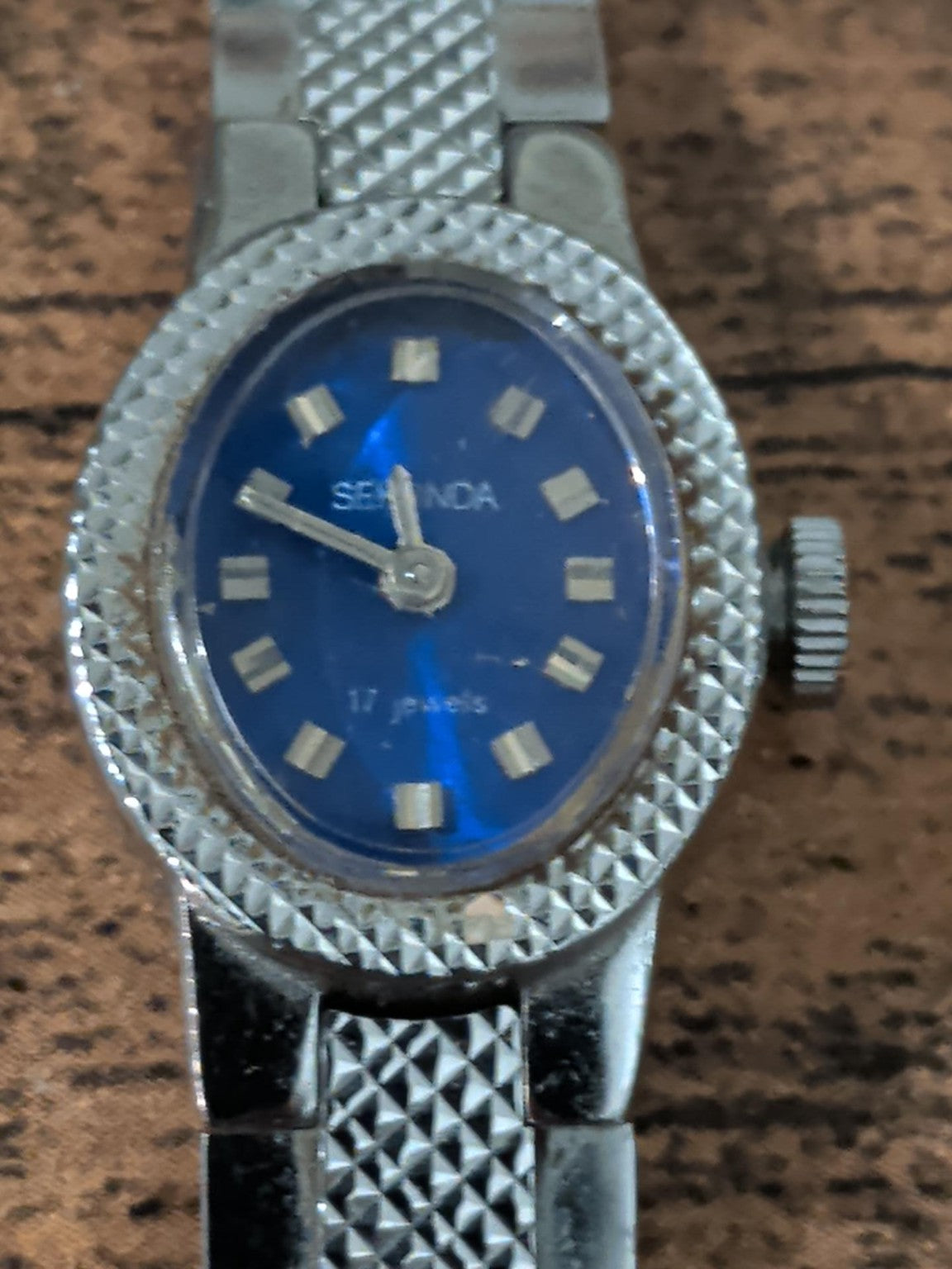 Actual vintage Sekonda watch photograph 19077